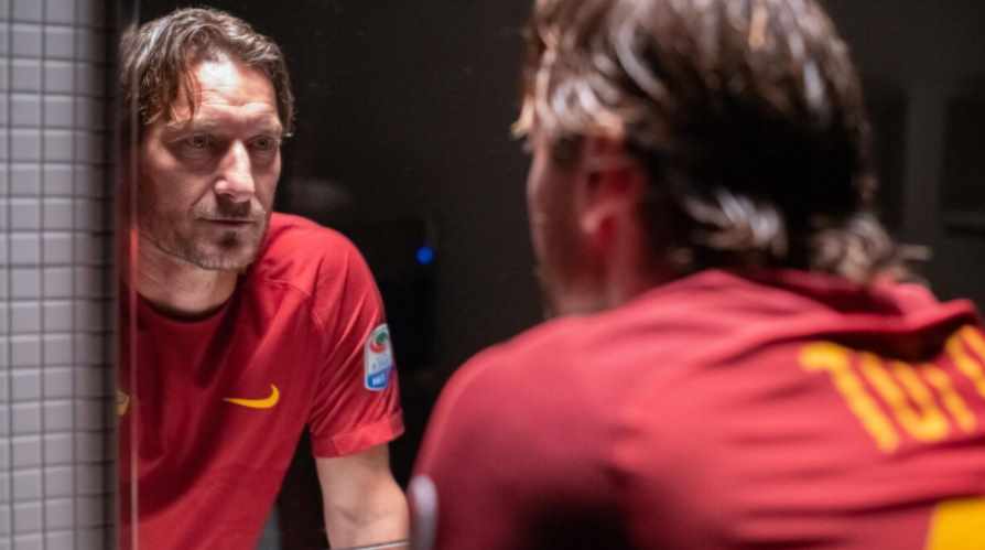 Francesco Totti Dinyatakan Positif Covid-19