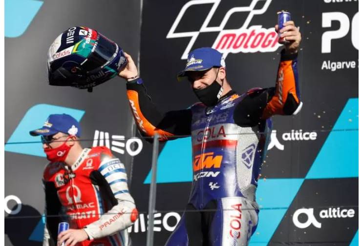 Bos KTM Rayakan Kemenangan Oliveira di MotoGP Portugal