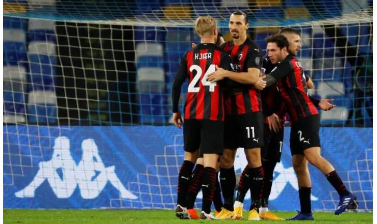 Hasil AC Milan Vs Napoli, Ibrahimovic Sempat Cetak Gol Pakai Lutut