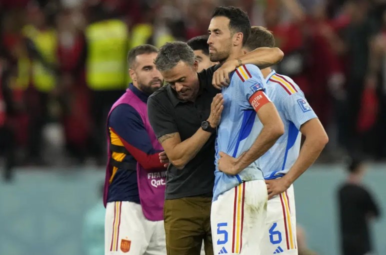 Luis Enrique Ambil Alih Pelatih Spanyol Setelah Piala Dunia